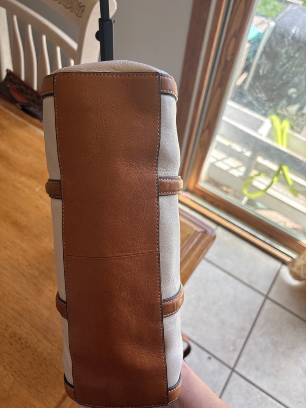 Fossil Cream and Tan Leather Satchel Shoulder/crossbody - Picture 5 of 7